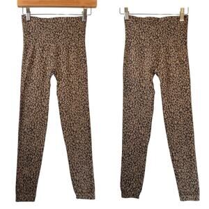Spanx Look At Me Now Seamless Leggings Leopard Animal Print SIZE SMALL Womens